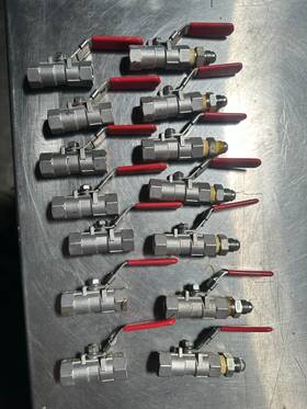 H710ssn38tld Ham-let H-710-ss-n-3/8-t-ld Used - Lot Of 14 Ball Valve 3/8 Fnpt /