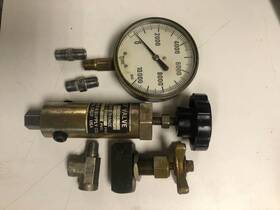 15570-3 Haskel / Maeshal Town Pneu Trol Hyd Relief Valve With 10.000 Psi Gauge And Shutt Off Combination