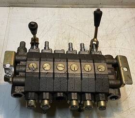 180.1160.79 Hidroirma Hydraulic Directional Control Valve Bucher 200011166014
