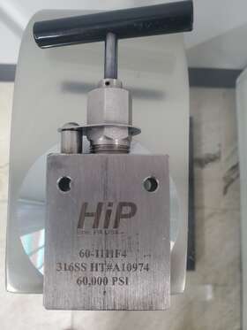 60-11hf4 Hip Two Way Straight Valves 1/4 Inch O.d 60000psi