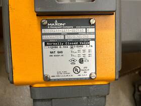 300sma11-aa11-bb21a0 Honeywell Used 3 Inch Threaded Maxon Normally Closed Natural Gas Valve