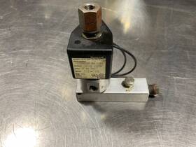 71335sn1gykjnol111p3 Honeywell 71335sn1gvkjn0s100p3 Skinner Valve 120v 60hz Solenoid Used