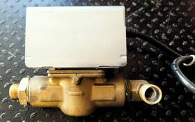 V4043j1044 Honeywell Motorized Steam Valve 220vac