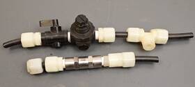 Cv2-f4n-1-bu Hy-lok Water Purifier Parts Watts P60 Regulator 316.ak5 With Misc Hose