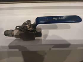 H1b-f-4n-316s Hy-lok New H1b-f-6n-pkl 3/8 Inch Npt Stainless Ball Valve 10000 Psi