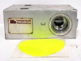 100073 Integrated Hydraulics Pneumatic Valve 1/2 Inch Fnpt 1/4 Aluminum
