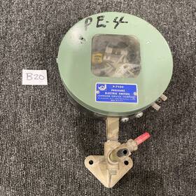 P-7230 Johnson Controls Inc. Pressure Electric Switch