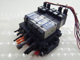 A180-4e1-cpll-26w Koganei Lot Of 5 Directional Valves T90740