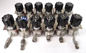 Ak-20 Kokusai Electric Manual Pressure Regulator Reseller Lot Of 12 Working