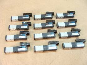 Pcs242 Kuroda Lot Of 12 Pcs 242 Solenoid Valves