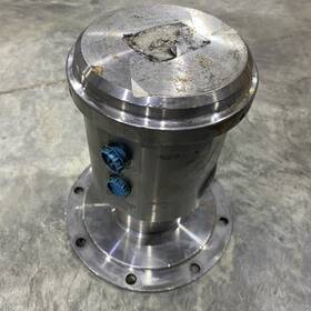 A000141036 Kw S104119 S104119-26 2307 4004419 59492 8 Bolt Inch Od Flange Mount