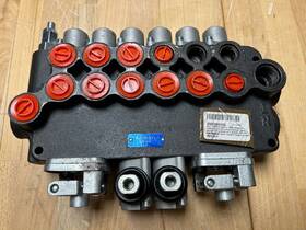 Law89622 Labwork 6 Spool 21gpm Hydraulic Directional Control Valve Untested Sold For Parts