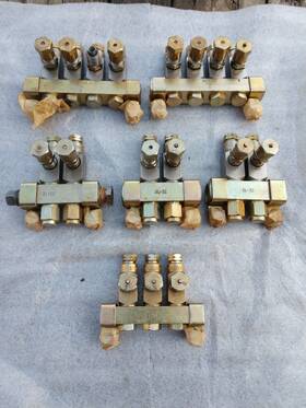 Sl32-sl33 Lincoln Industrial Lot Of Centro-matic Sl-32 Sl-33