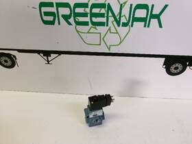55b-12-pi-501jb M A C Mac Solenoid Valve Used Free Shipping