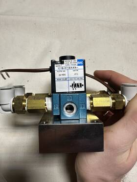 111b-871baaa Mac 111b-421baaa Valves Solenoid Valve Lightly Used Aluminum Mounted Set Of 2