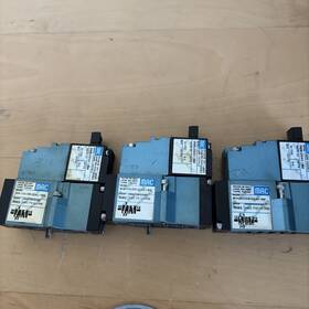 83a-ad0-dm-dda0-1bm Mac Dmb-dda0-1bm Solenoid Valve 24 Vdc 5.4 Watts /83a-ad0-dm-dda0-1bm Lot Of 3