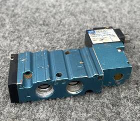 411a-f0a-dm-dffj-1kd Mac Valves Inc Dmb-ddaj-1kd1 Solenoid Valve Used