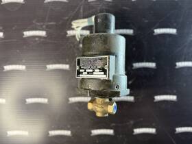F33nr40 Magnetrol Valve Solenoid