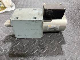 S-.9.28-.20.04 Mecalectro B408000120 Electro Solenoid Valve 24vcc 40% 110w