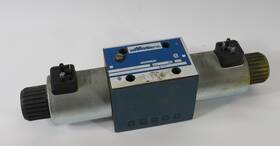 583-d5ecm-0184-n0 Miller Directional Control Valve 96vdc 0.52a Paint Used