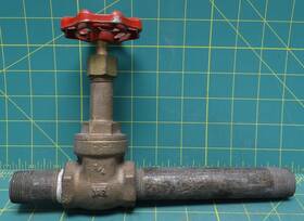1150-1160 Milwaukee Gate Valve 3/4 Inch Fnpt 150 Swp 300 Wog With Pipe Nipples