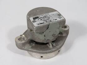 Y-75-rv-001-100 Minster Air Dump Valve Cosmetic Damage Used