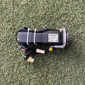 Hc-kfs13bl-s18 Mitsubishi Mint Condition Servo For Robot