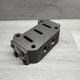 60a023h Moog Steel Hydraulic Manifold / Block