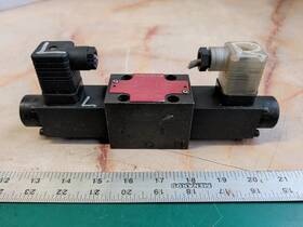 We43p06c06pc0bn Moog 676775 We43p06c06pc0bn/p20 Hydraulic Valve Hpn676775