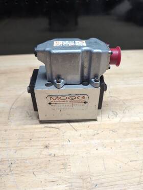 P040fd500ni Moog D631-195c Asis Genuine Servo Valve D631 Series