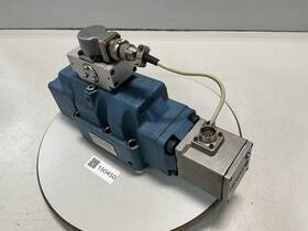 D663-317c Moog Servo Valve Used #150450