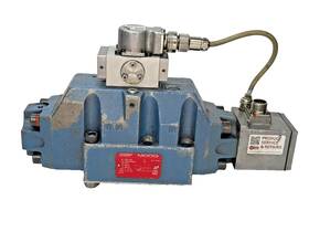 P05hymofnsa0 Moog D664-333k Hydraulic Servo Proportional Control Valve