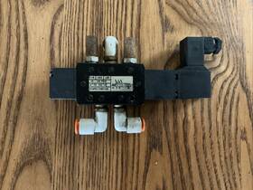V19p517ab218b Norgren Lot Of 8 Solenoid Valve 1/8 Inch Npt 24-145 Psig 110-120v