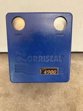Rfn02tgnk12nx Norriseal Model 4900 Control Box Pilot With 300# Bourdon Tube - Oil And Gas