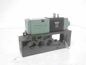 082sa4154 Numatics Solenoid Valve With Manifold Used And Tested