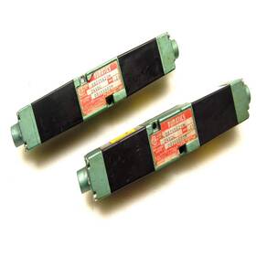 082ss625m Numatics Lot Of 2 .25a Pneumatic Direct Actuated Solenoid Valves