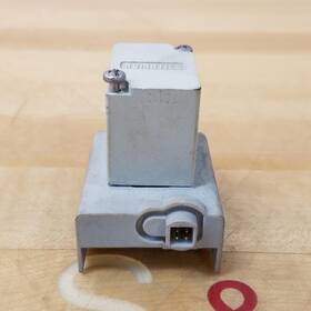 256-872 Numatics Solenoid Pilot Non-locking Override 24vdc - Used