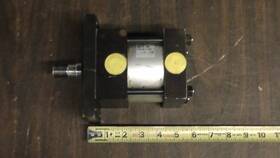 Pl-4289 Numatics F1ap-00 15-aaa2 Pneumatic Cylinder 1-1 Refurbished