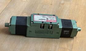 2-228-717c Numatics I35ss515k Pneumatic Solenoid Valve With