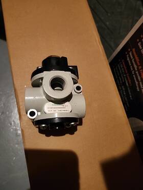 Nf4pag520n00000 Numatics Pneumatic Poppet Valve 1/2in 145psi