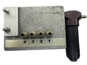 Yde-v-313-m-10 Numatics Yde-v-313-m Lot Of 4 115/120v Solenoid Air Control Valves With Block