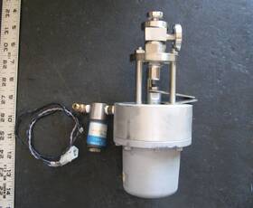 Ss-6uw-6c Nupro Swagelok Bellows Sealed Valve 3/8 Inch Rt Angle Pneumatic Actuator