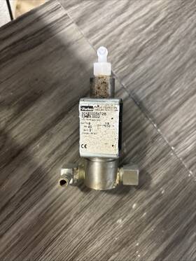 30xe00054t2b Parker 00054t2b Solenoid 30 Xe 24v 8 Watts 4t2b 24vdc #s4