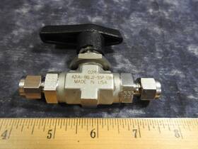 B6lj2-ssp-ebw Parker 4z A -b6lj2-ssp-ebw Ss 02rk 2-way Ball Valve Pn-