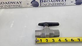 6f-b8lj-ssp Parker 1/4 Turn Valve Bin #16