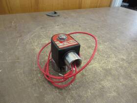 71215sn2mf00n0h111c2 Parker Solenoid Valve 24vdc 10w 100psi Used