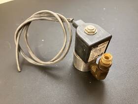 71215sn2qvk0n0l148p3 Parker 71215sn2qn00n0l111p3 Used Solenoid Valve 110-120v 50/60hz 11psi