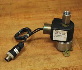 71315sn2mnj1 Parker Solenoid Valve - Used