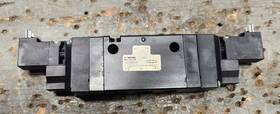B552bb553c Parker / Slight Damage See Pictures