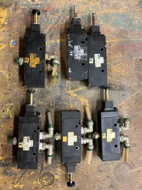 B612ada53a Parker Pneumatic Solenoid Inline Valve 4 Way 2 Position 3/8 Inch Npt Lot